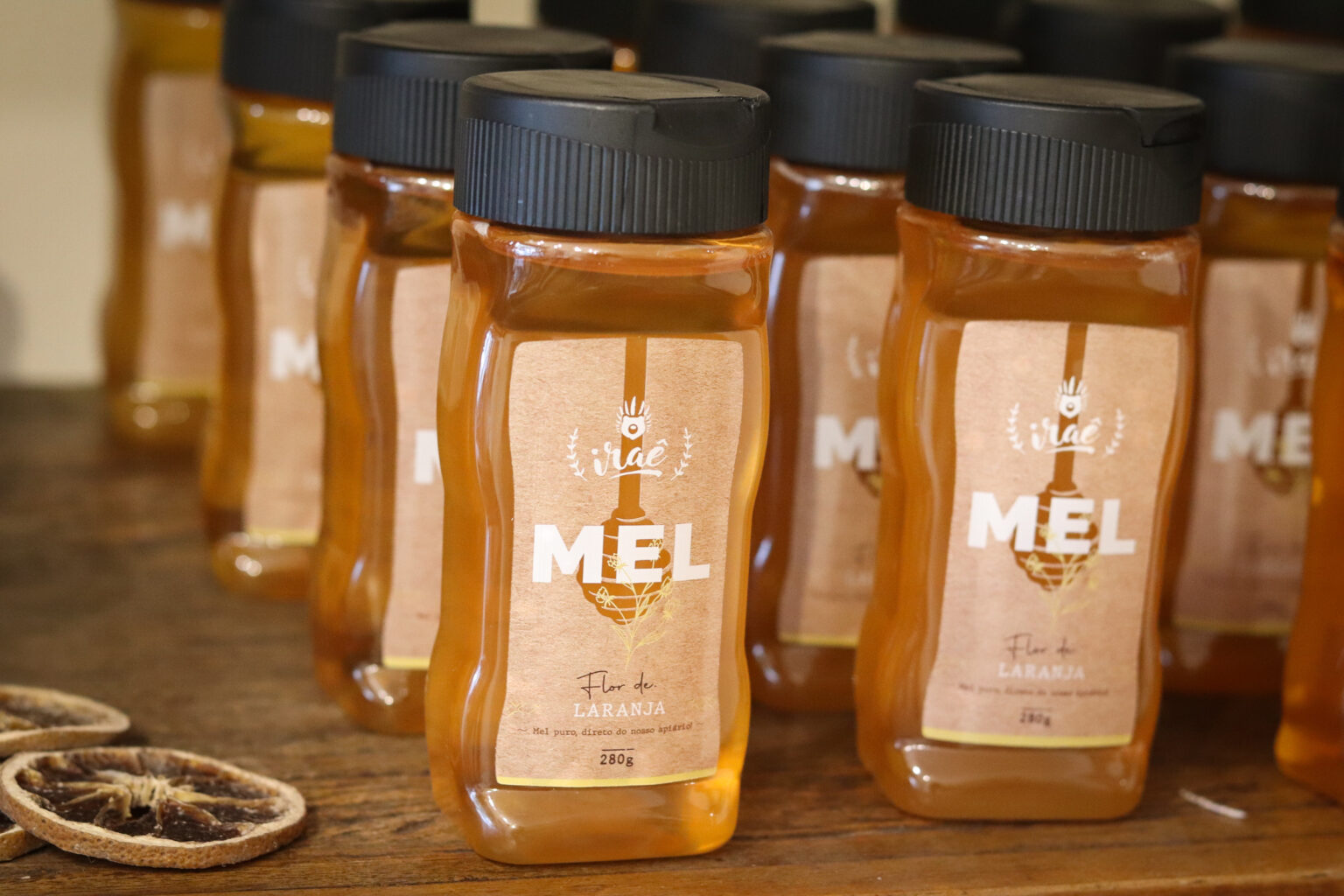 Mel: Guia Completo sobre Benefícios, Consumo e Compra Online